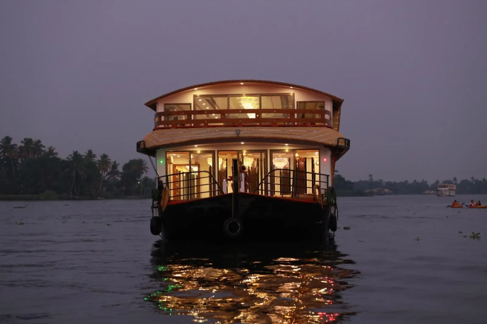 Hotel Royal Boathouse Alappuzha